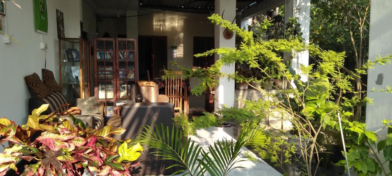 House Of Esanya Bed & Breakfast Negombo Exterior photo