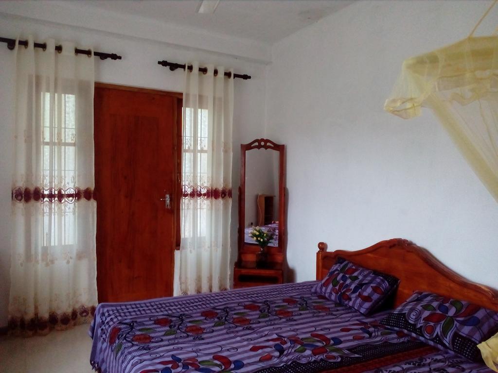 House Of Esanya Bed & Breakfast Negombo Exterior photo